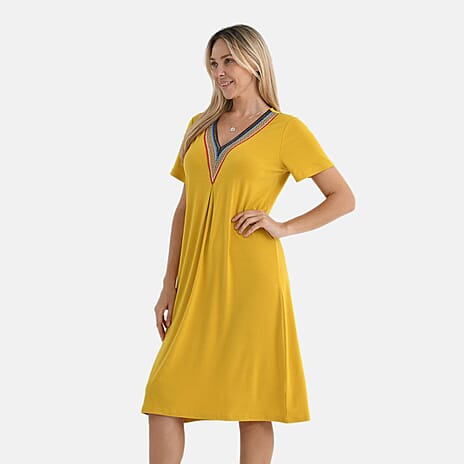 - Maisi Relaxed Fit V-Neck Lace Trim Dress (Size XXL) - Yellow