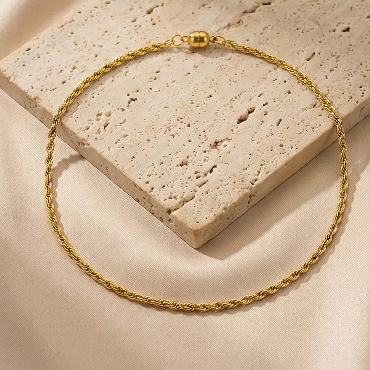 Italian Made 9K Yellow Gold Diamond Cut Rope Necklace (Size 18) with Magnetic Clasp