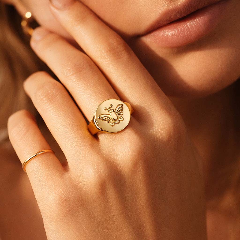 9K Yellow Gold Bee Signet Ring