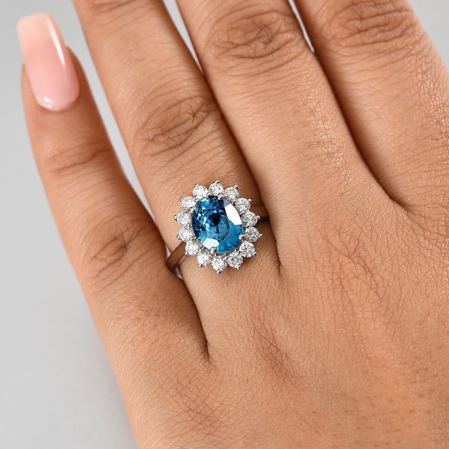 950 Platinum AAA Blue Zircon & Lab Grown Diamond (SI-G-H) Ring 5.47 Ct, Platinum Wt. 5.31 Gms.