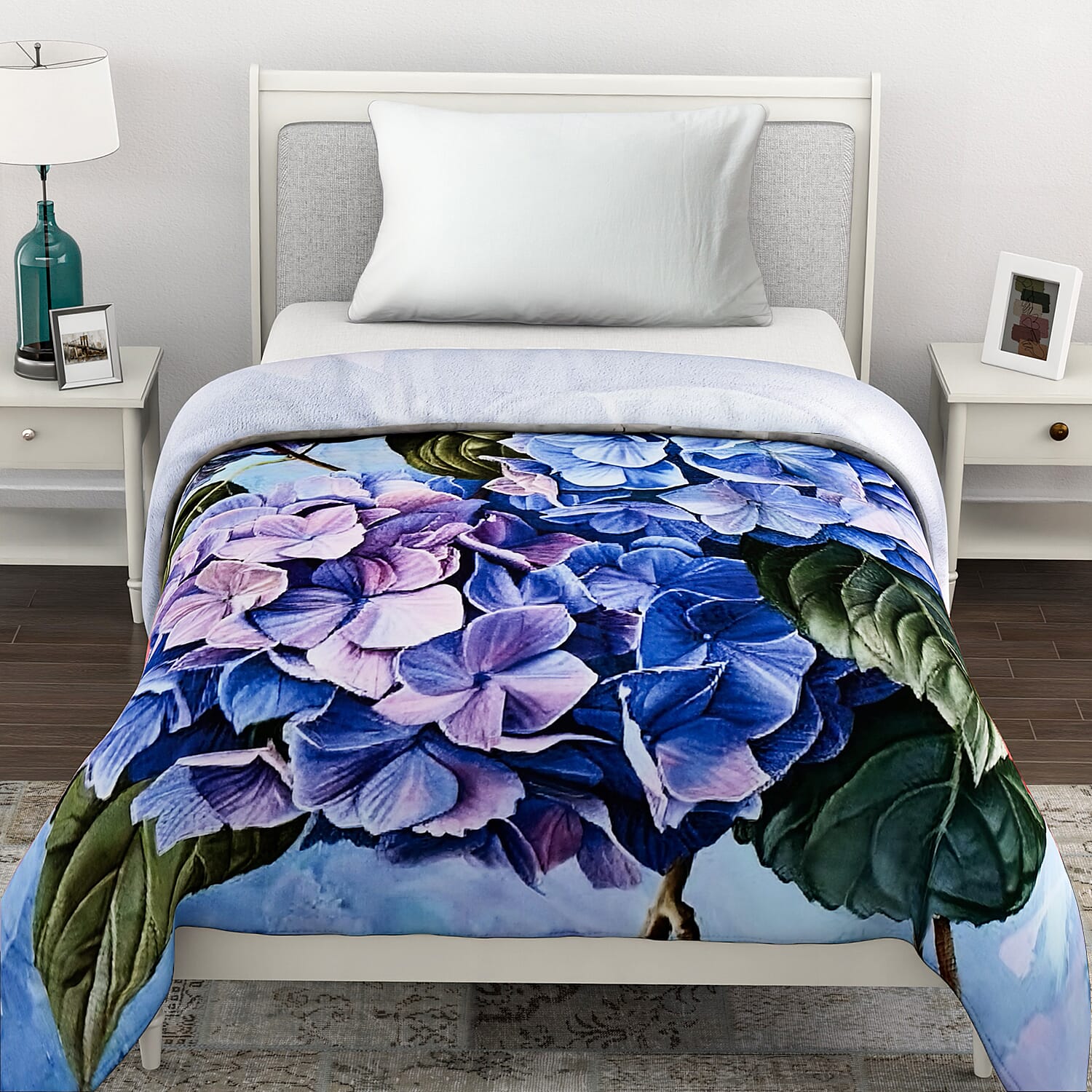 LAST IN STOCK Hydrangea Pattern Digital Print Flannel Cozy Blanket (150x200 cm) - Blue