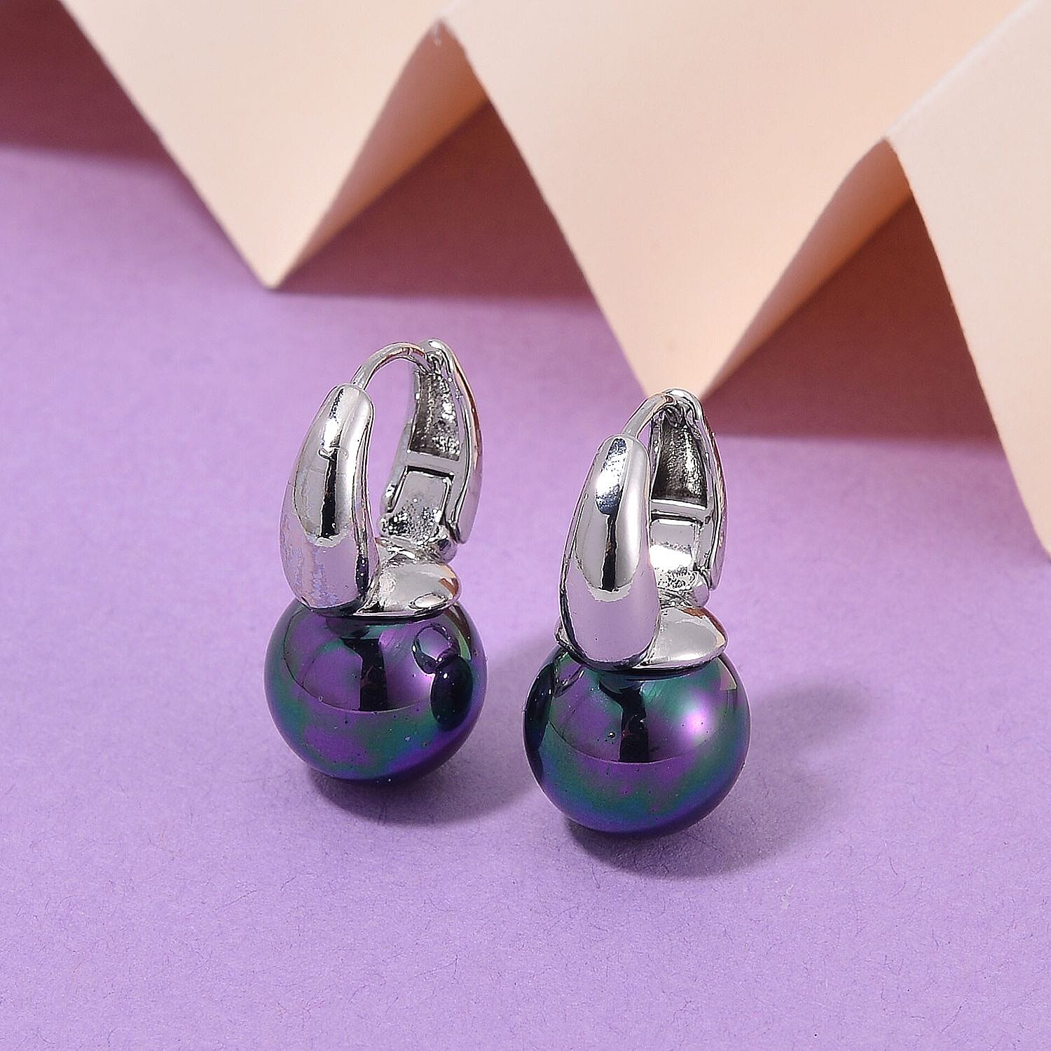 Peacock Color Shell Pearl Earring with Hoop 40.00 Ct.