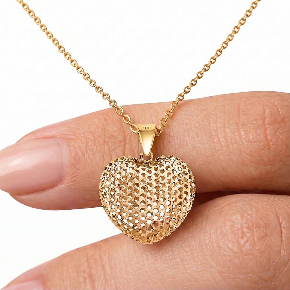 9K Yellow Gold Pendant, Gold Wt.1.2 Gms