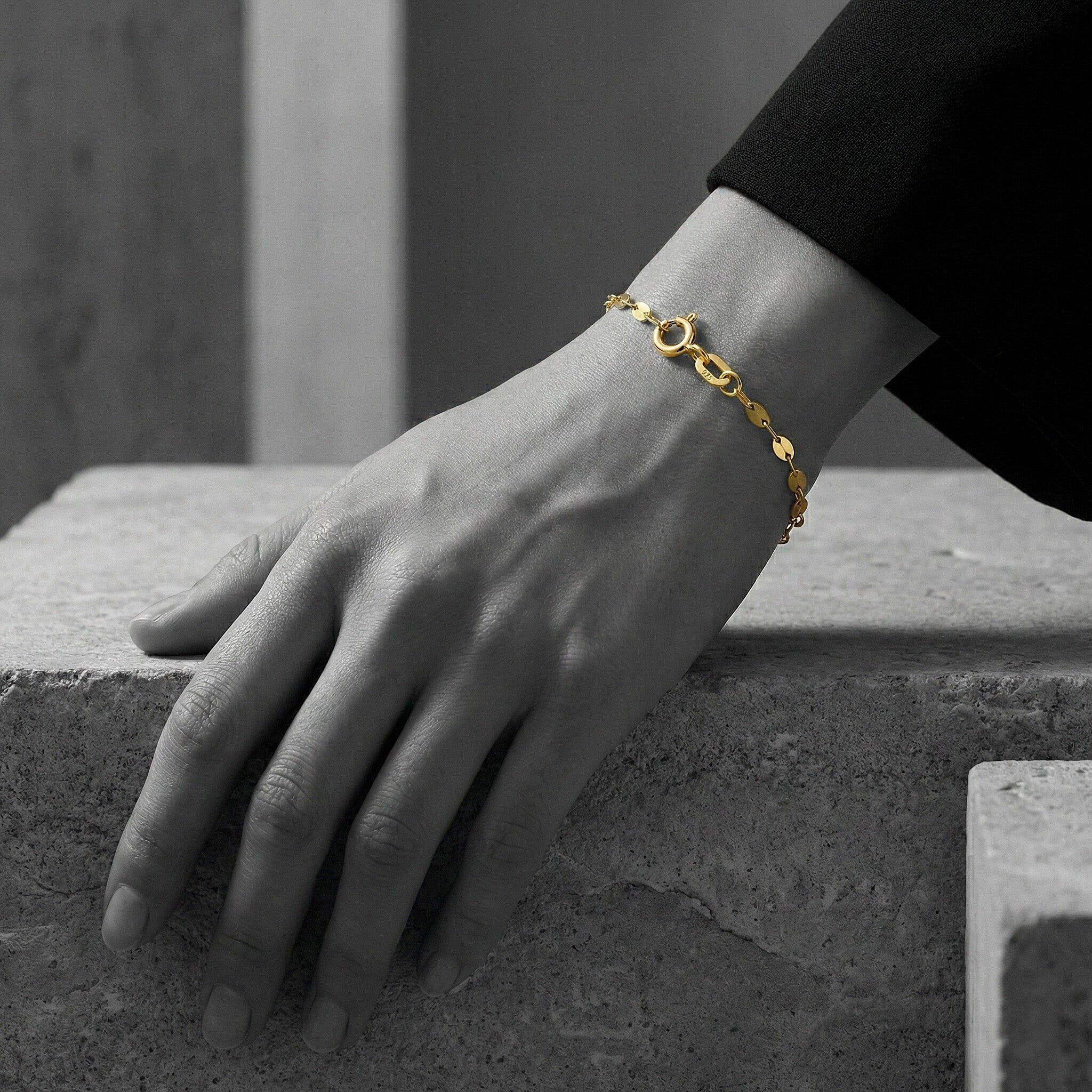 9K Yellow Gold Bracelet (Size - 7.5), Gold Wt.0.47 Gms