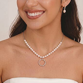 https://tjcuk.sirv.com/Products/81/0/8108276/LUCY-Q-Pearl-Drop-Collection-White-Fresh-Water-Pearl-Necklace-Size-17-_8108276_2.jpg?w=342&h=342