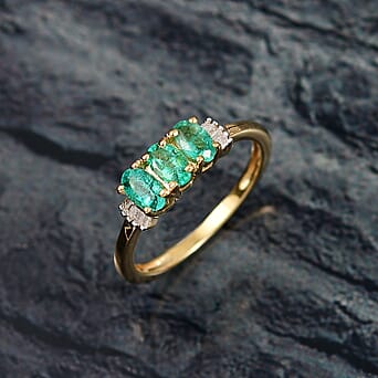 https://tjcuk.sirv.com/Products/81/1/8110028/Emerald-White-Diamond-3-Stone-Ring-in-18K-YG-Vermeil-Sterling-Silver-0_8110028_1.jpg?w=342&h=342