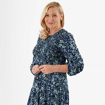 https://tjcuk.sirv.com/Products/81/1/8111549/La-Marey-Soft-Touch-Knitted-Shirred-Dress-Size-M-Blue-Floral_8111549_3.jpg?w=342&h=342