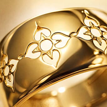 https://tjcuk.sirv.com/Products/81/2/8122955/9K-Yellow-Gold-Clover-Ring_8122955_2.jpg?w=342&h=342