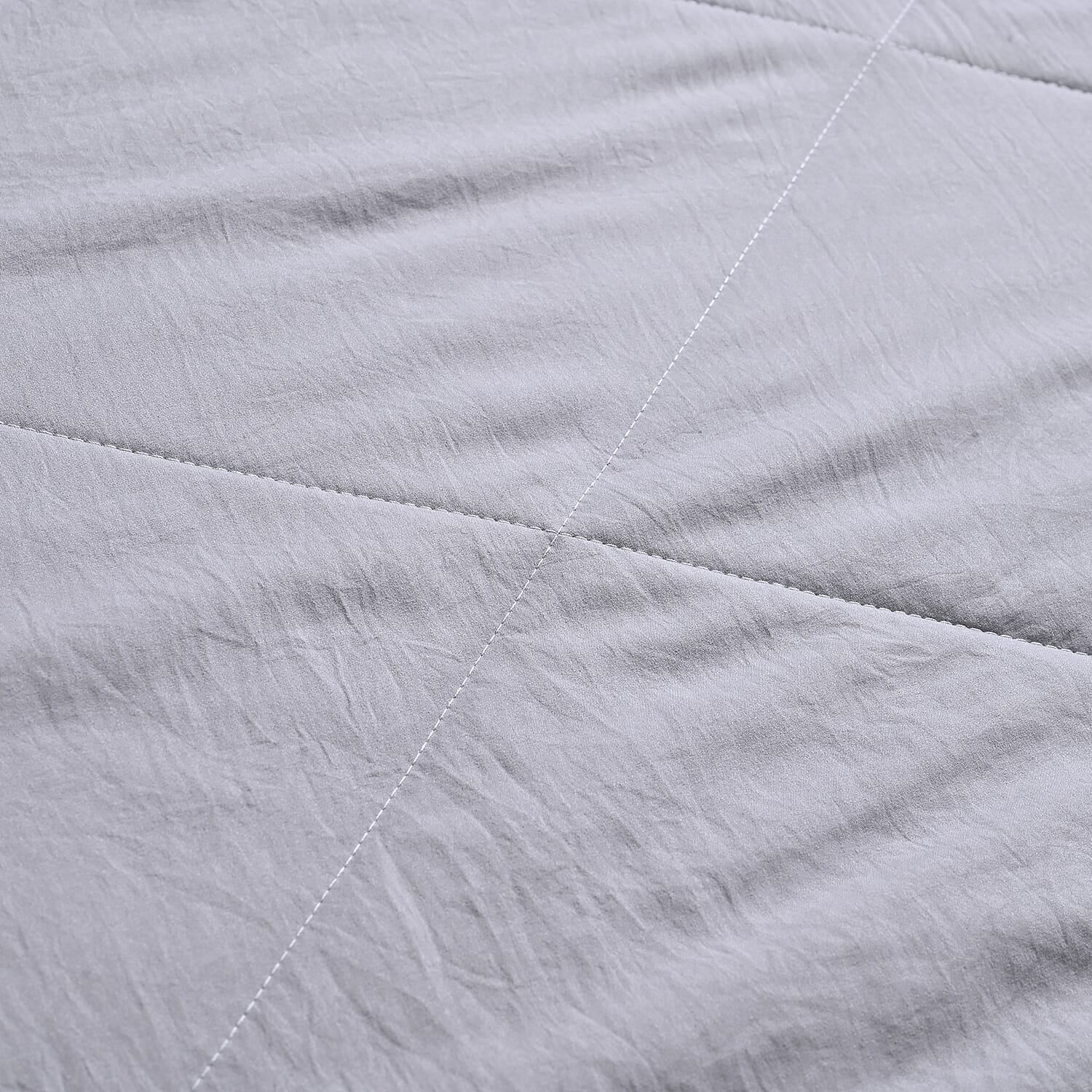 Silk Touch Ultra - Cooling Quilt - Quickly Absorbs Body Heat (Size 135x200cm)