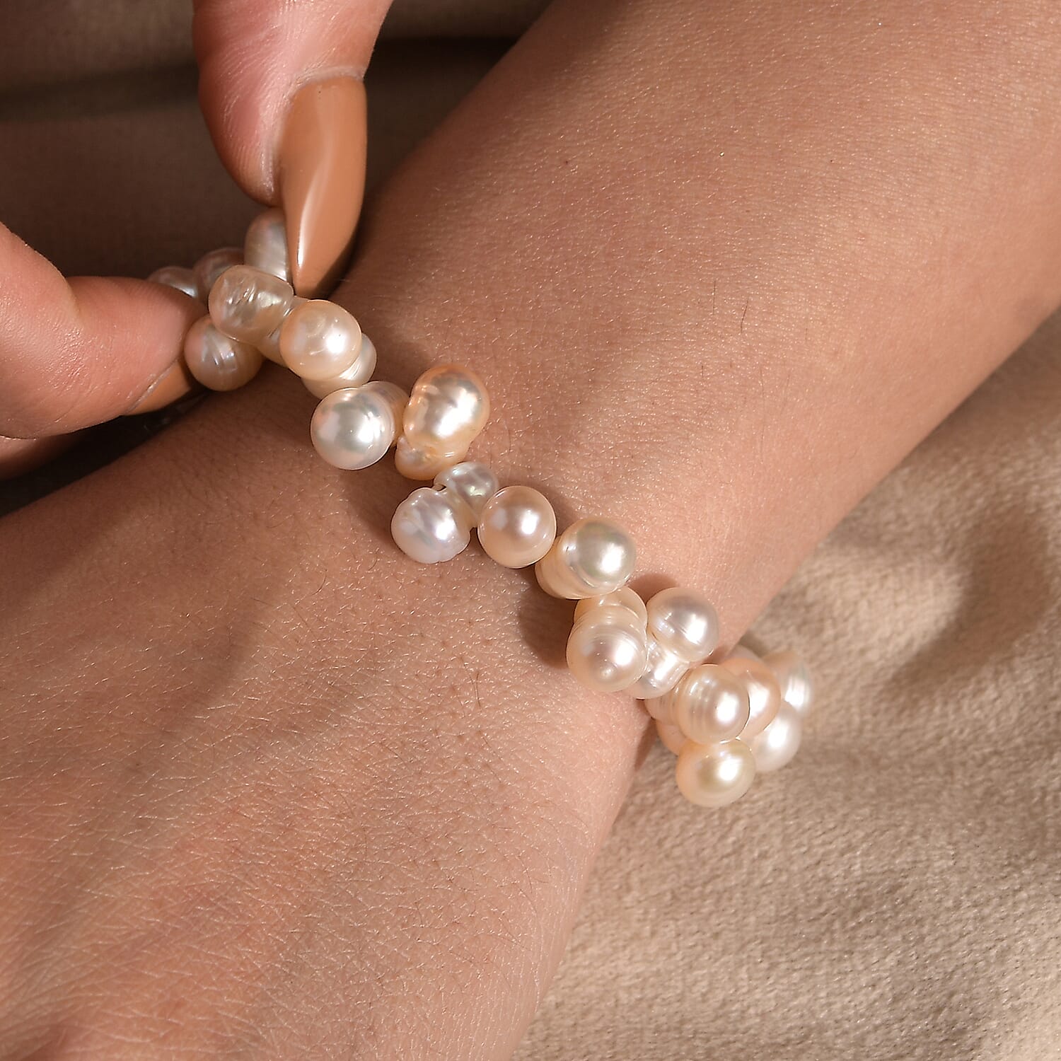 Multi Color Fresh Water Pearl Bracelet (Size - 7.5-2 Ext) 130.00 Ct. Multi Color Fresh Water Pearl Bracelet (Size - 7.5-2 Ext) 130.00 Ct.