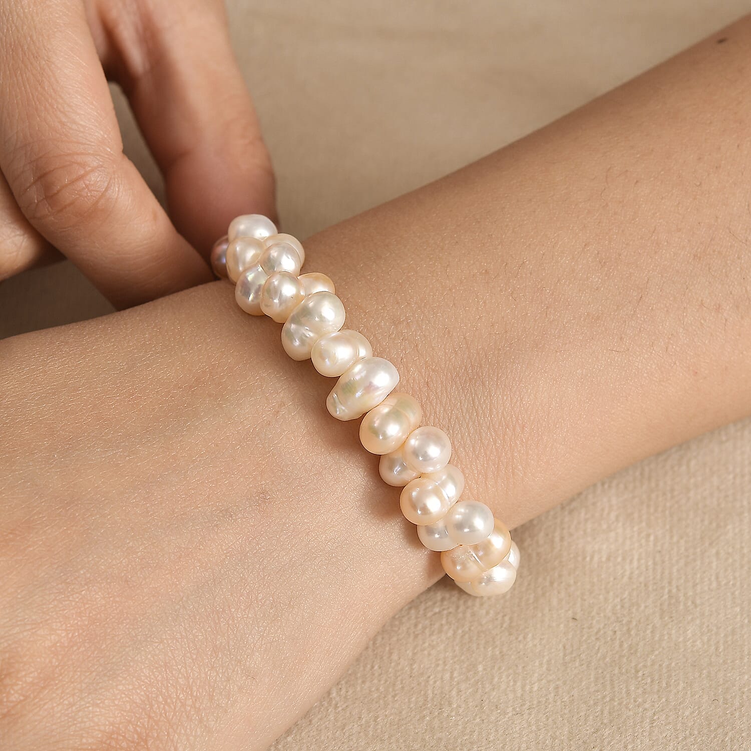Multi Color Fresh Water Pearl Bracelet (Size - 7.5-2 Ext) 120.00 Ct. Multi Color Fresh Water Pearl Bracelet (Size - 7.5-2 Ext) 120.00 Ct.