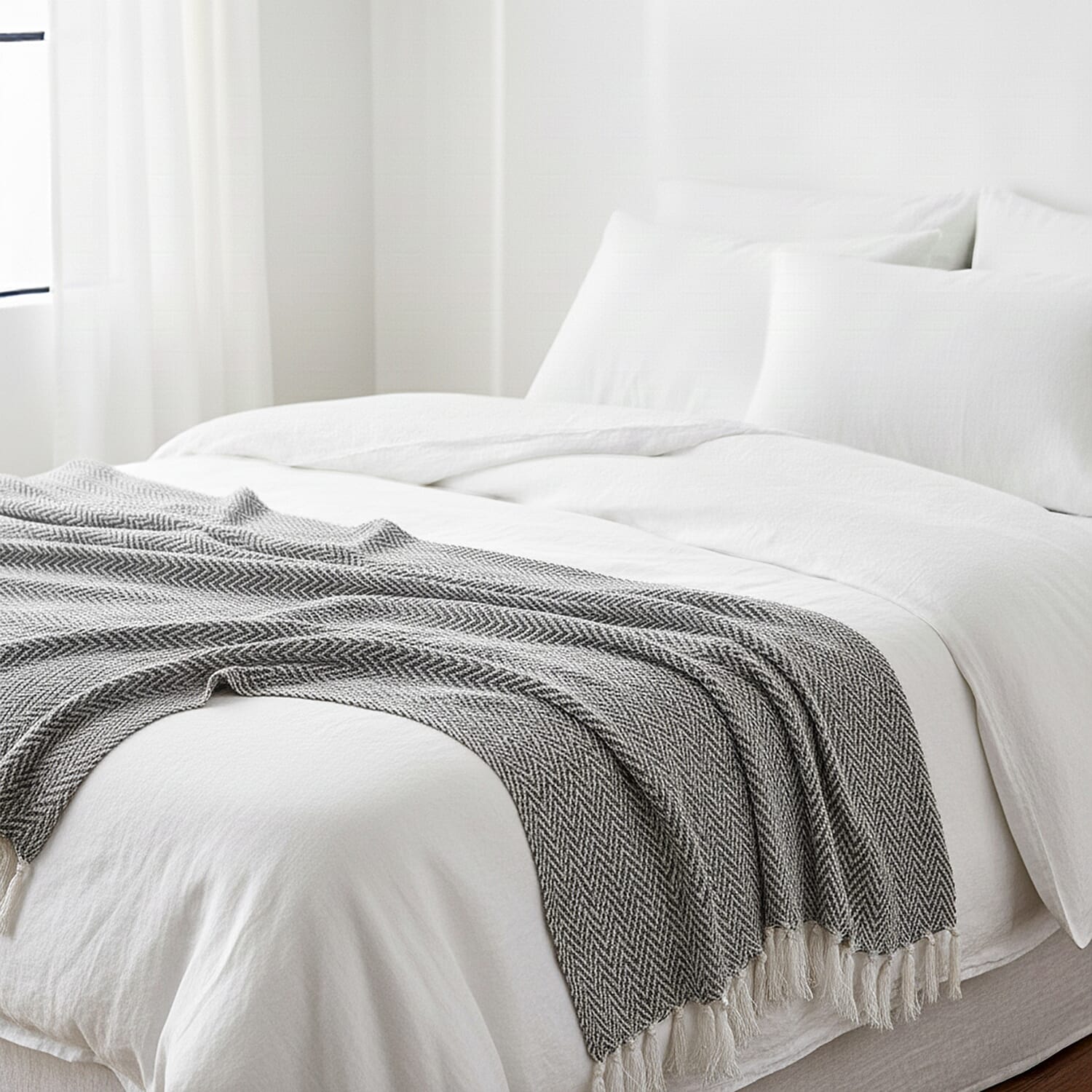 Cotton Chevron Throw Blanket (Size 130 x 160 cm) - Grey