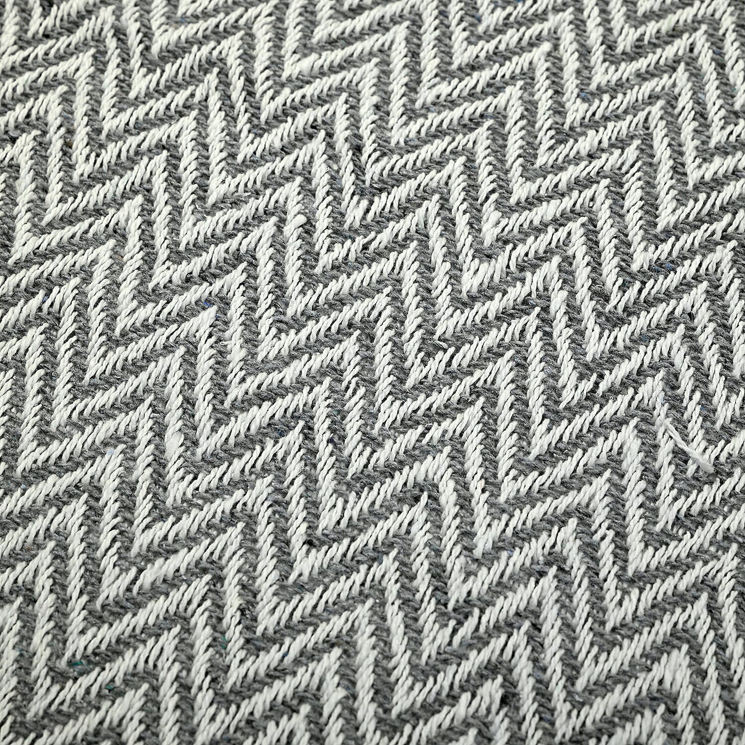 Cotton Chevron Throw Blanket (Size 130 x 160 cm) - Grey