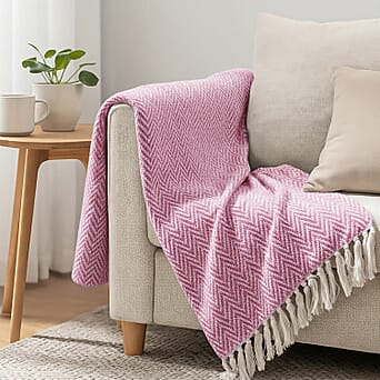https://tjcuk.sirv.com/Products/81/2/8129557/Homesmart-Cotton-Chevron-Throw-Blanket_8129557.jpg?w=342&h=342