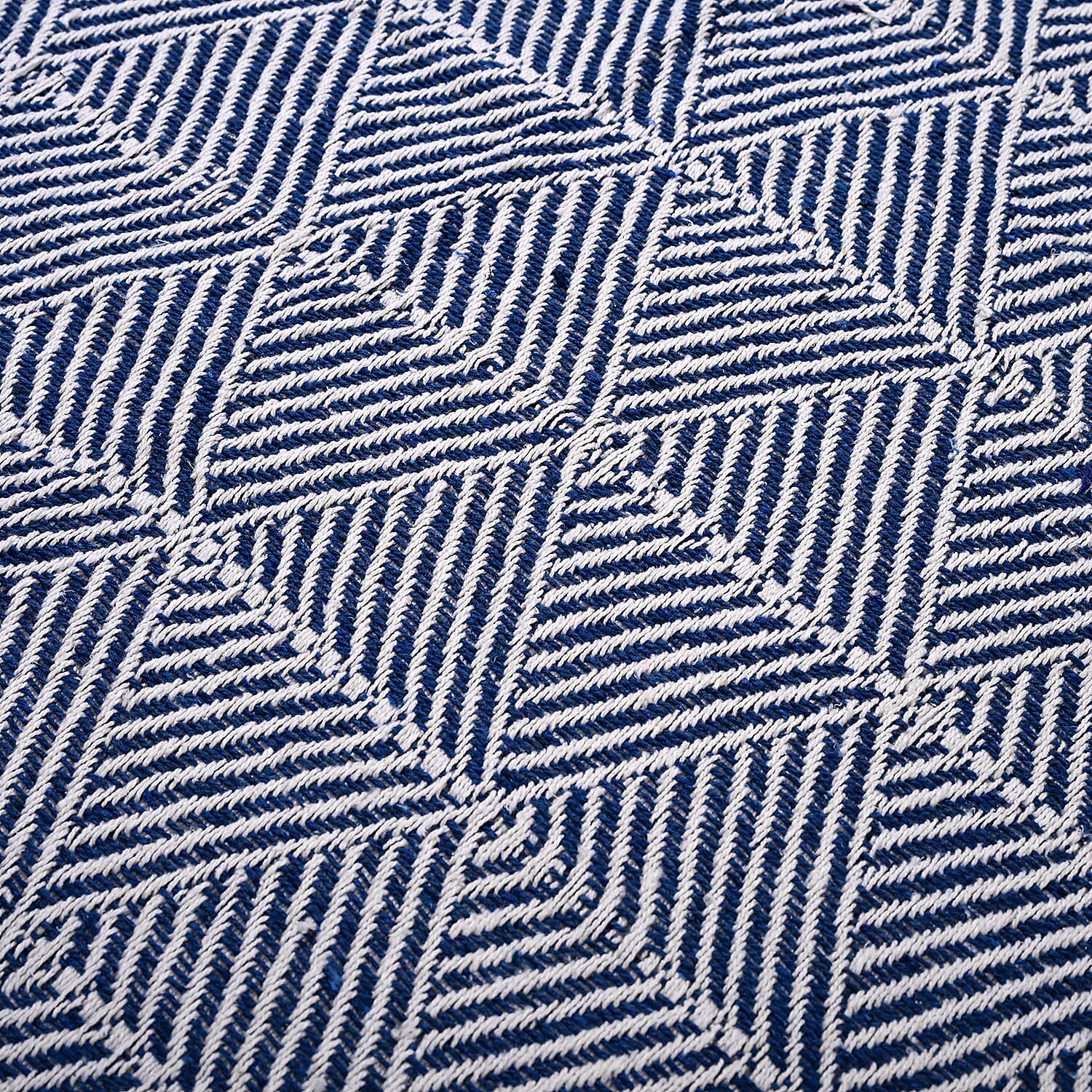 Homesmart Cotton Chevron Throw Blanket (Size 130x160 cm) - Light Blue