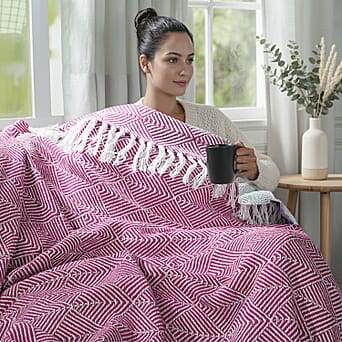 https://tjcuk.sirv.com/Products/81/2/8129597/Homesmart-Cotton-Chevron-Throw-Blanket-Size-130x160-cm-Dark-Pink_8129597_1.jpg?w=342&h=342