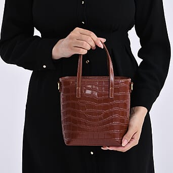 https://tjcuk.sirv.com/Products/81/2/8129771/Crocodile-Embossed-Genuine-Leather-Crossbody-Bag-With-Adjustable-Shoul_8129771_2.jpg?w=342&h=342