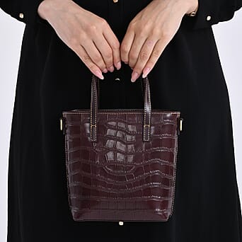 https://tjcuk.sirv.com/Products/81/2/8129773/Crocodile-Embossed-Genuine-Leather-Crossbody-Bag-With-Adjustable-Shoul_8129773_2.jpg?w=342&h=342