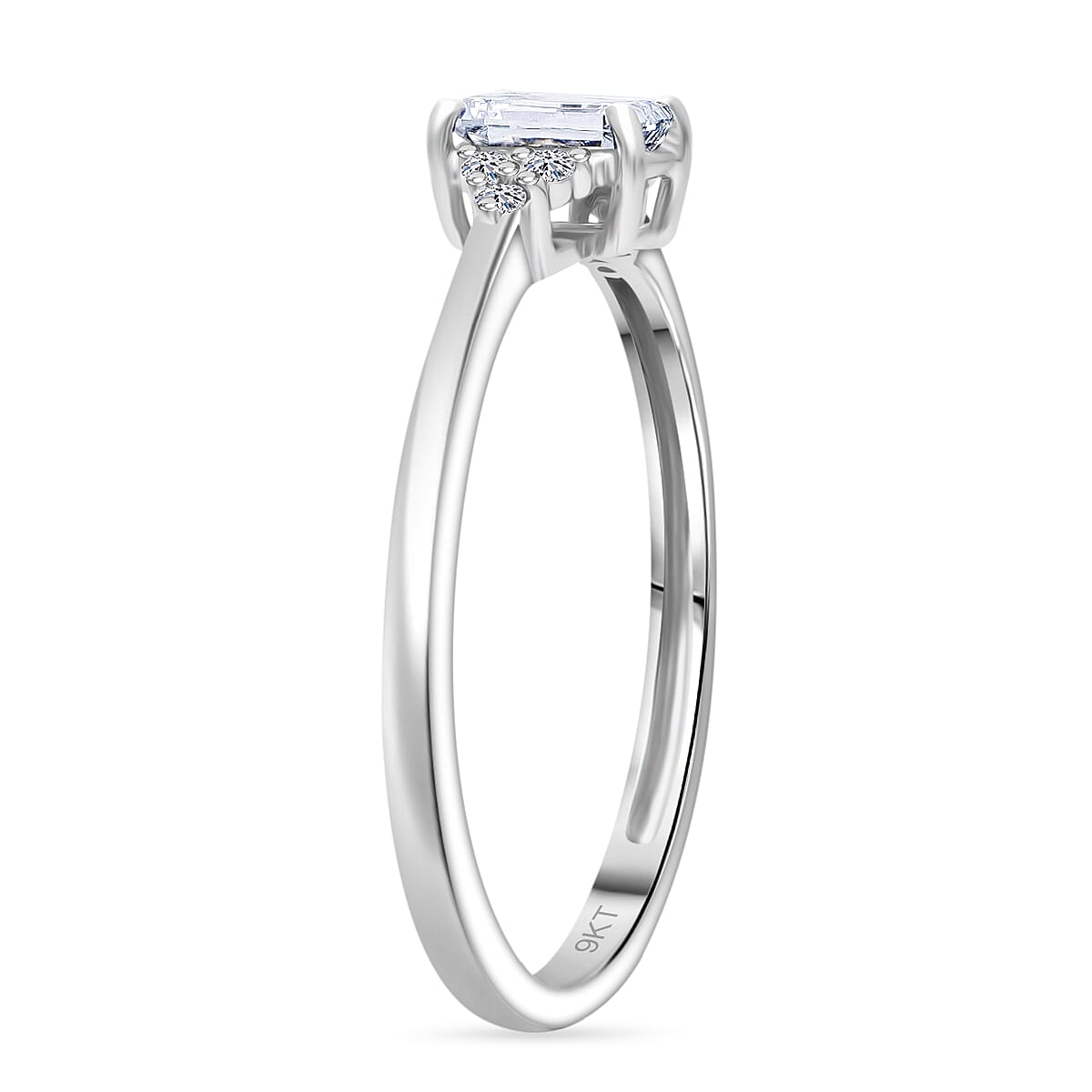 Luxuriant 9K White Gold Lab Grown Diamond (VS-EF) SGL Certified Ring