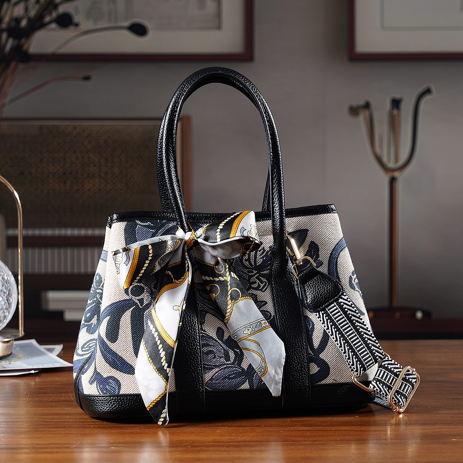 Trendy Graffiti Tote Bag with Mini Pouch - Black