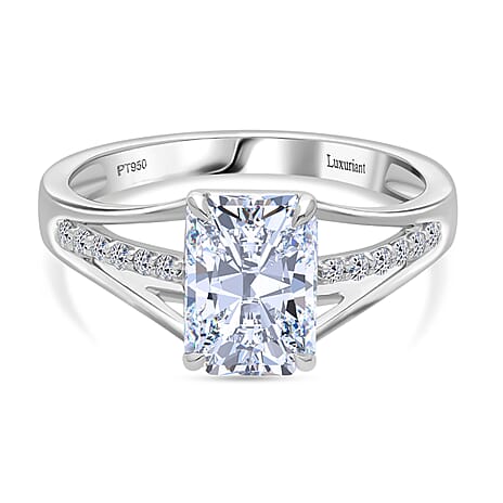 Luxuriant 950 Platinum (VS-EF) Lab Grown Diamond Ring 2.12 Ct, Platinum 4.62 Gms.