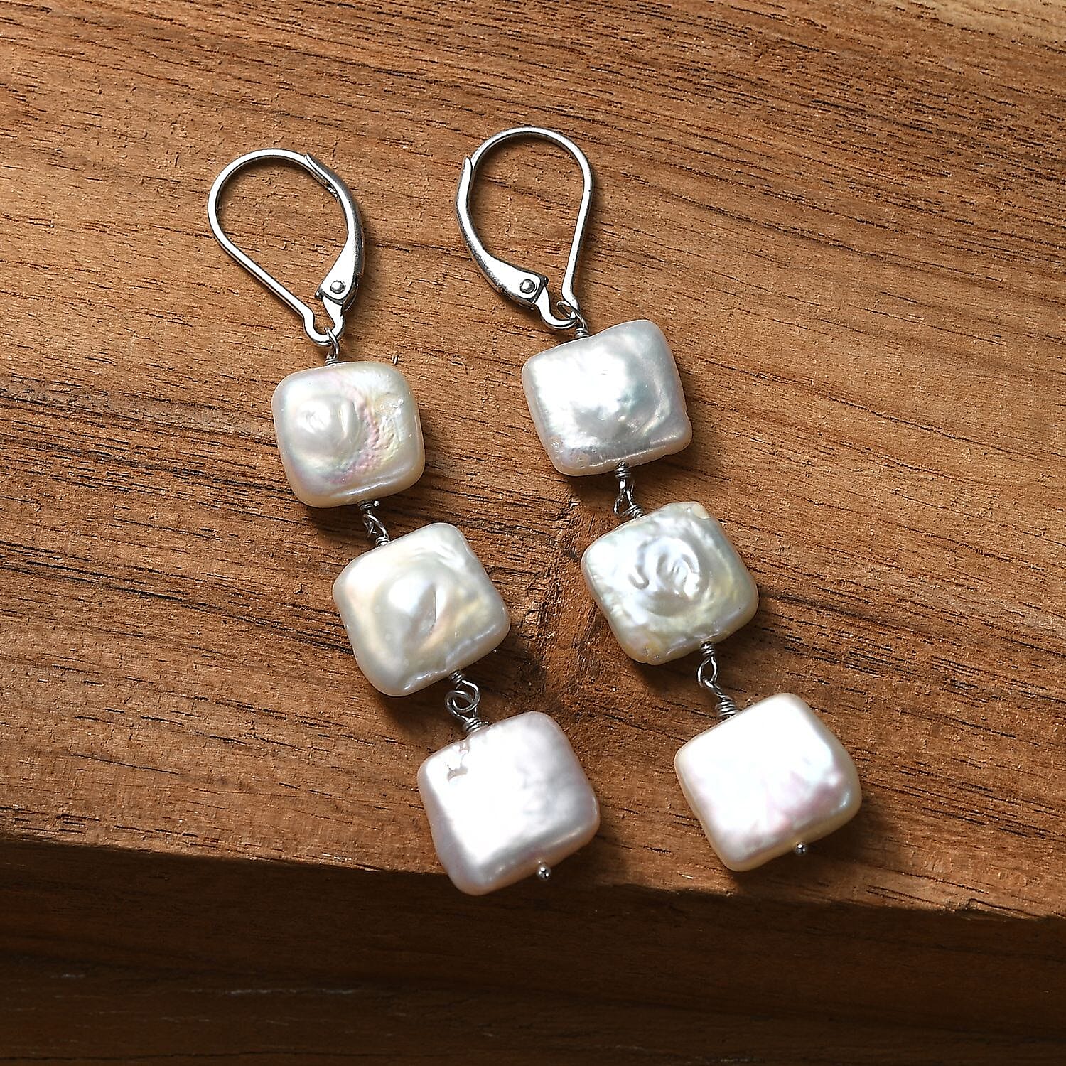 White Fresh Water Pearl Earring in Rhodium Overlay Sterling Silver 25.00 Ct.
