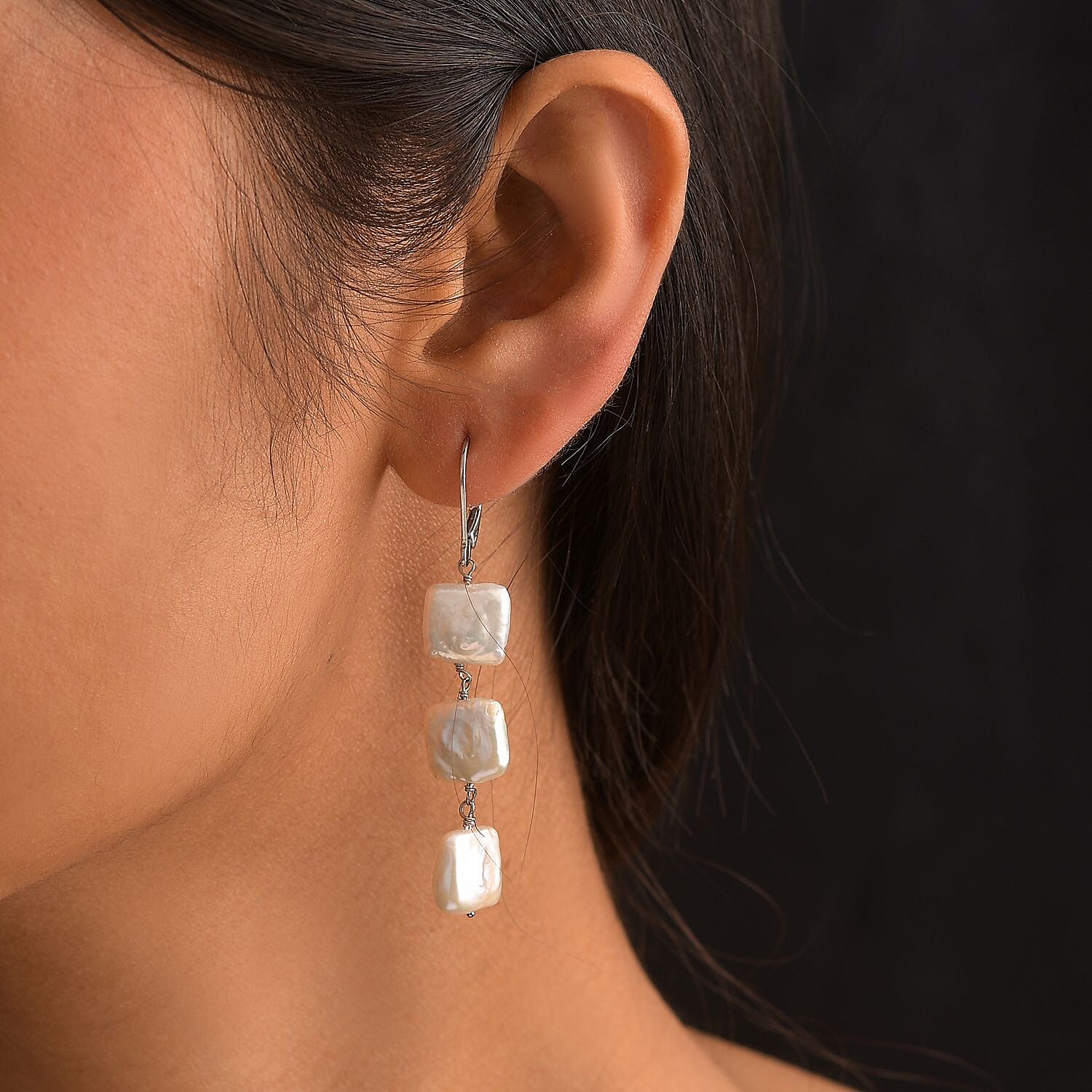 White Fresh Water Pearl Earring in Rhodium Overlay Sterling Silver 25.00 Ct.