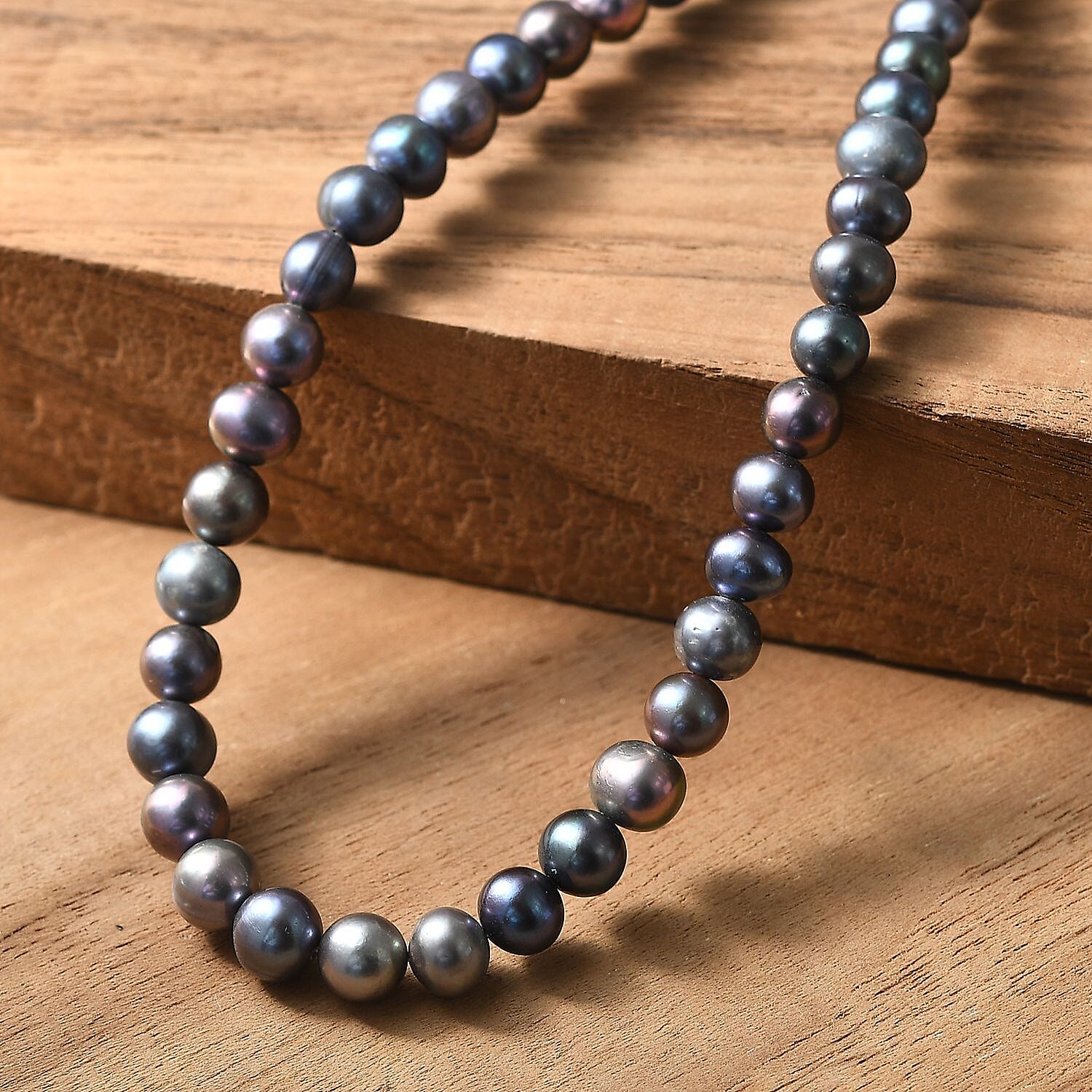 Peacock Dyed Pearl Stone Necklace (Size - 28) 225.00 Ct.
