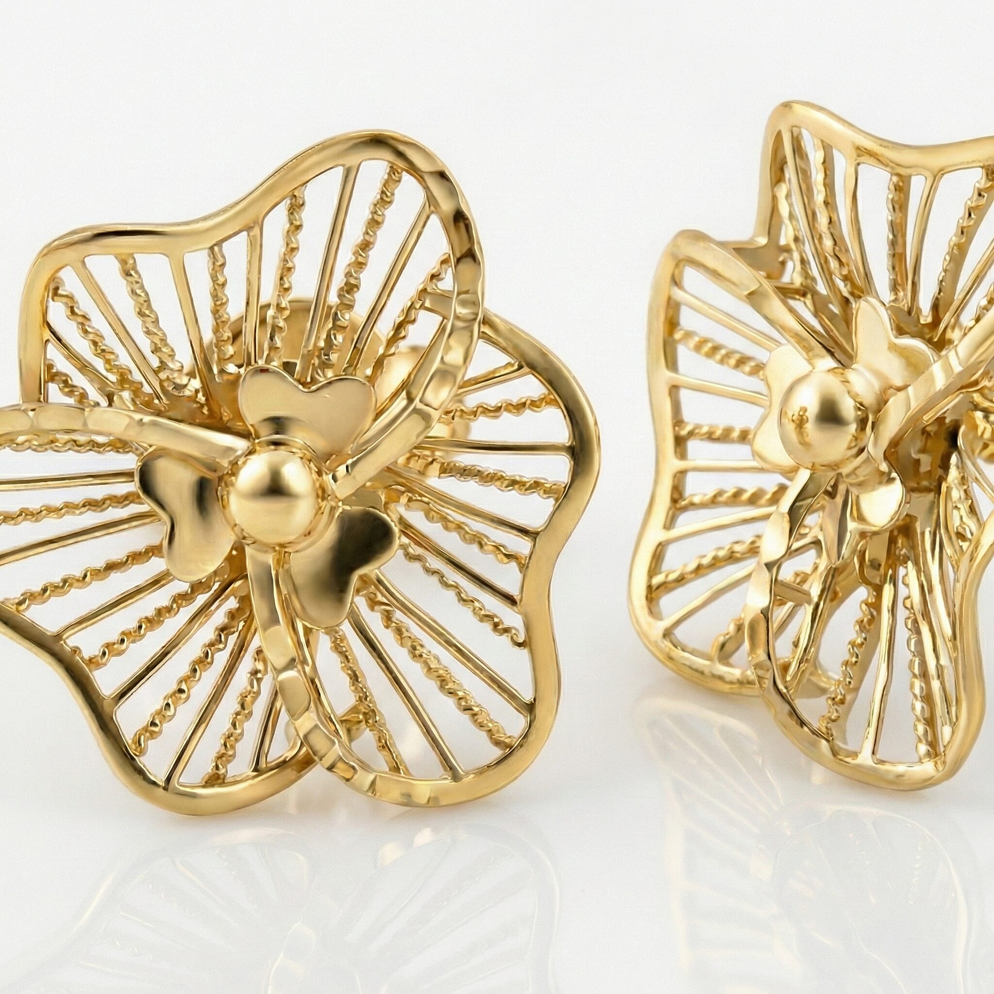 Gold Treasure of Siam - 9K Yellow Gold Stud Push Back Earring, Gold Wt. 1.55 Gms