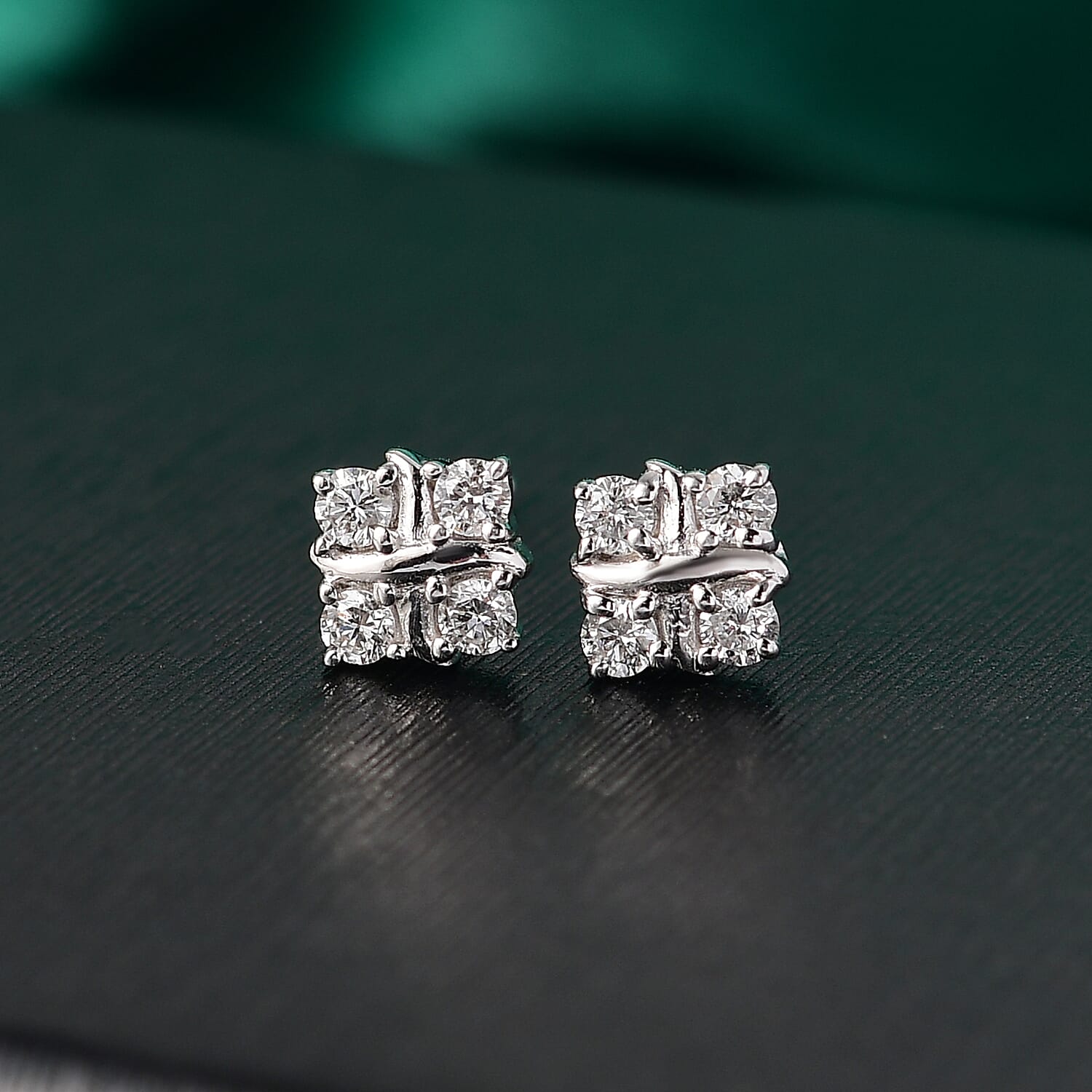 Luxuriant Lab Grown Diamond (SI-GH) Solitaire Stud Push Post Earring with Push Back in Sterling Silver