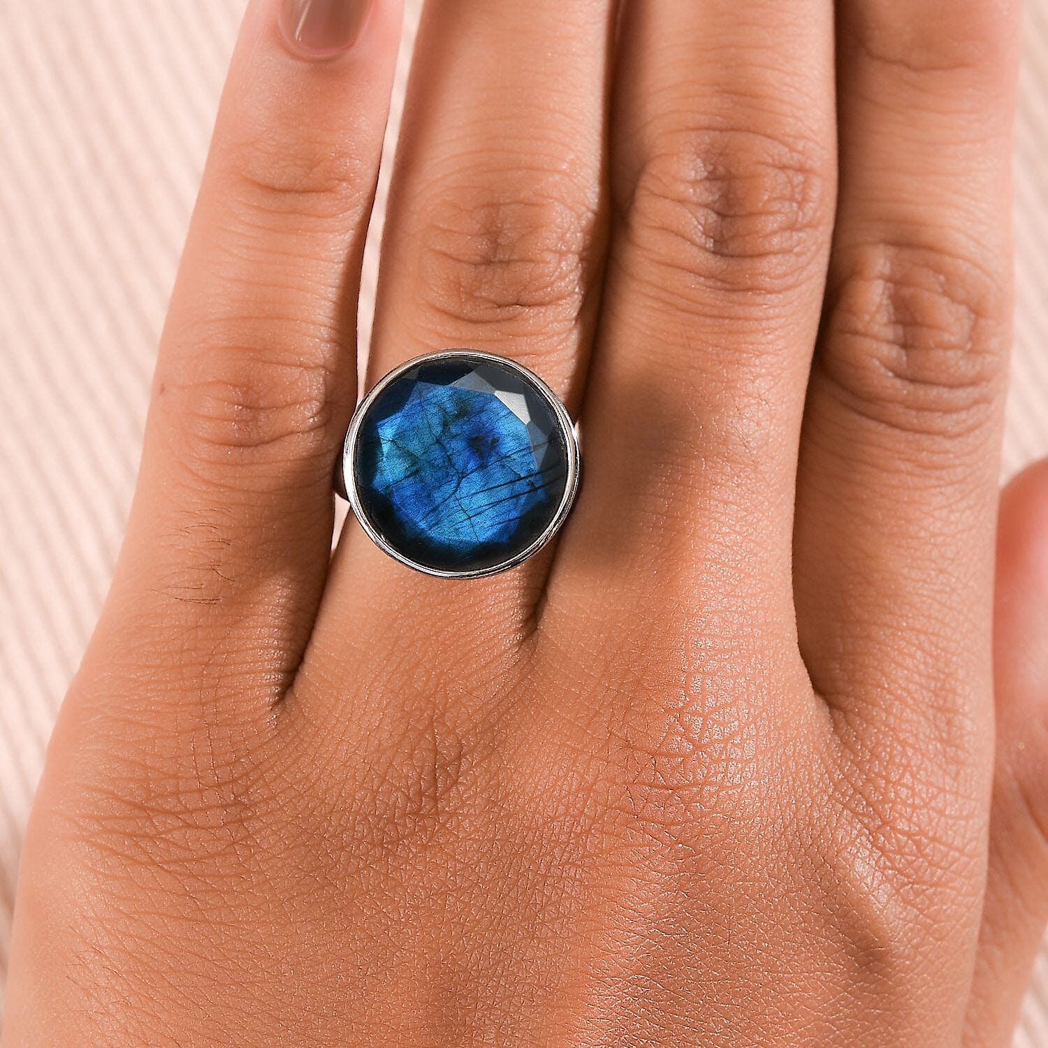 Labradorite Solitaire Ring 14.63 Ct.