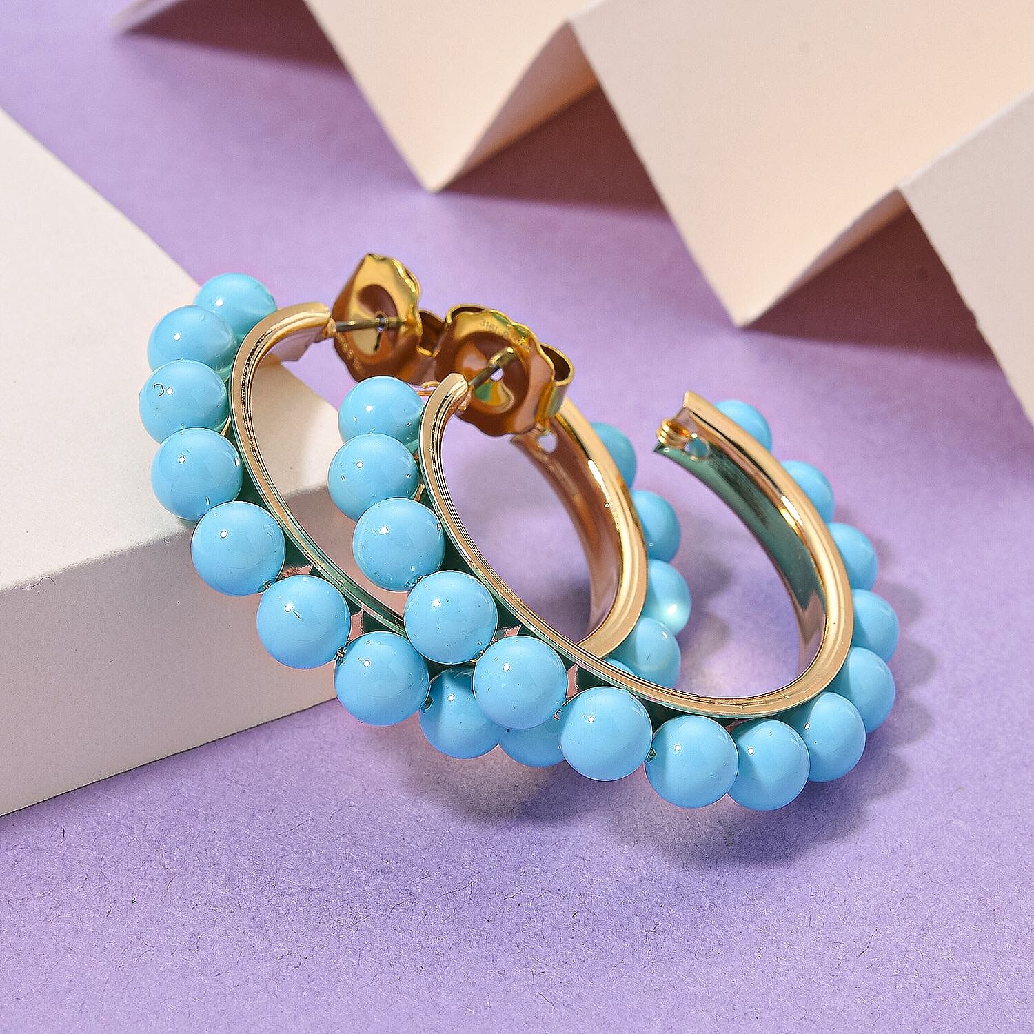 Sleeping Beauty Colour Shell Pearl Earrings with Push Backs in Yellow Gold Plated 20.00 Ct.