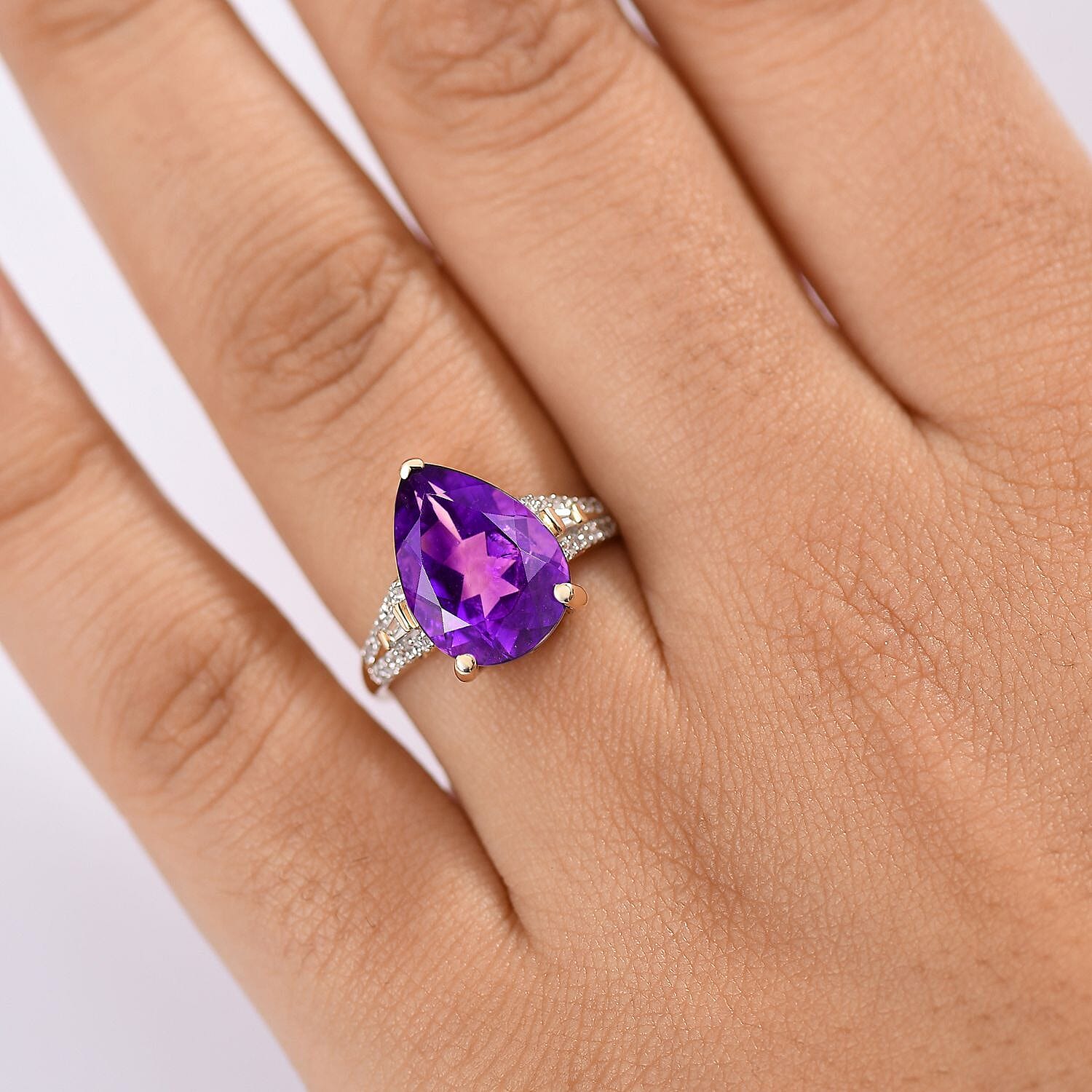 - 9K Yellow Gold AAA Natural Moroccan Amethyst & Lab Grown Diamond (SI-G-H) Regal Bloom Ring 5.86 Ct.