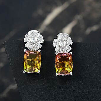 https://tjcuk.sirv.com/Products/81/6/8165289/Rainbow-Genesis-Quartz-White-Zircon-Solitaire-Stud-Push-Post-Earring-i_8165289_1.jpg?w=342&h=342