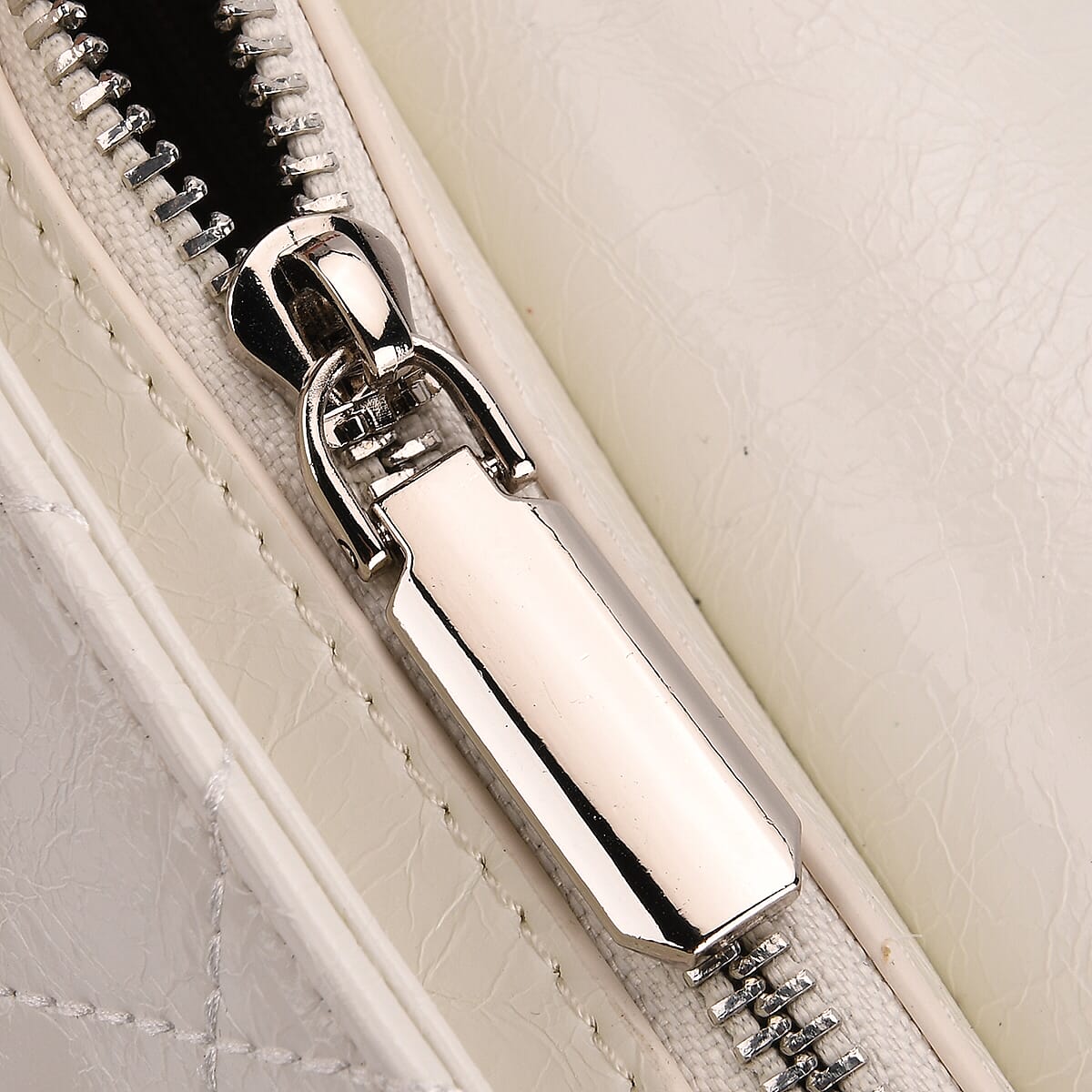 Designer Inspired - 100% Genuine Quilted Leather Crossbody Bag with Chain Strap - White