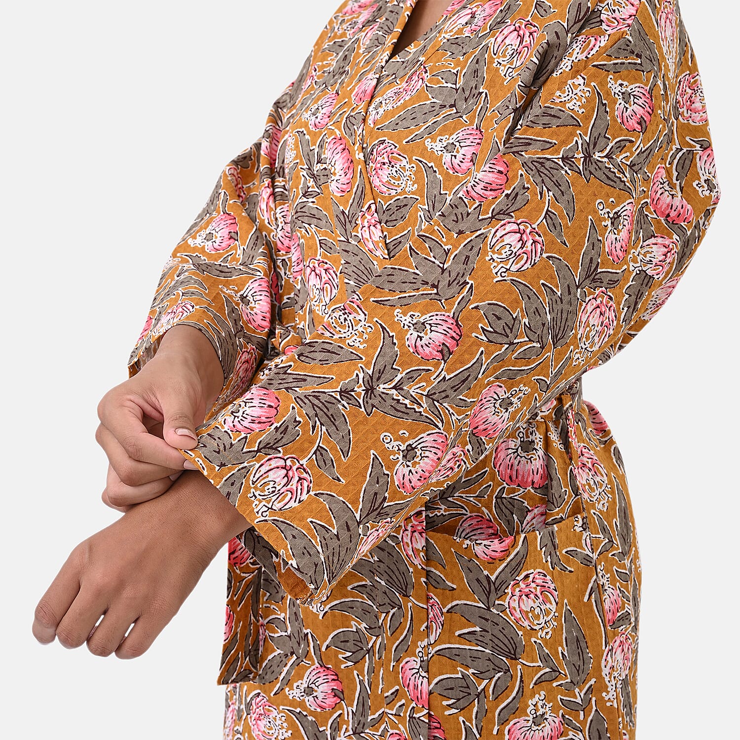 THE MASSIVE REDUCTION -- Sukriti 100% Cotton Floral - Leaf Print Waffle Bath Robe with Pockets (One Size) - Brown with Pink - Grey