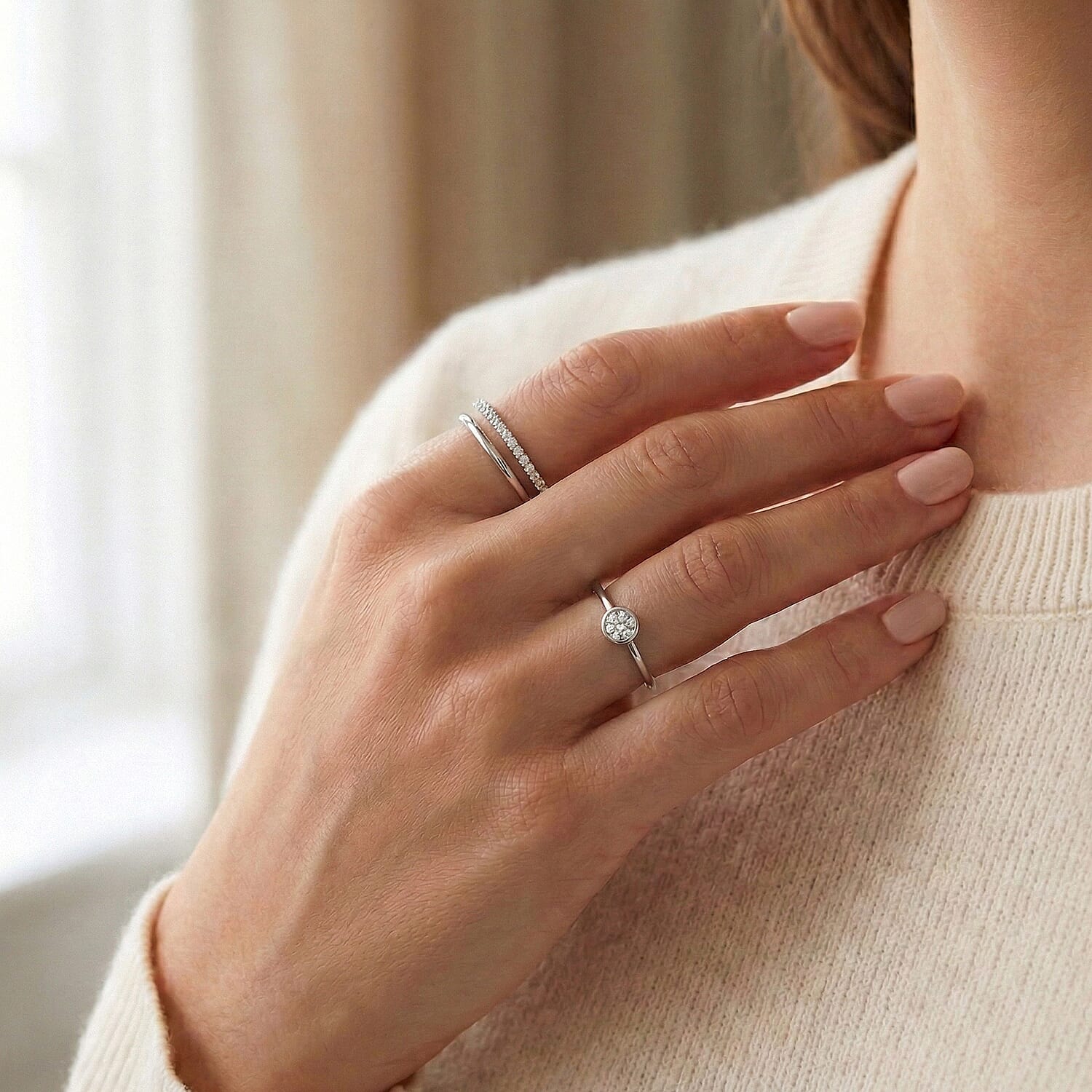 Luxuriant SGL Certified Lab Grown Diamond (SI-GH) Solitaire Ring in Sterling Silver