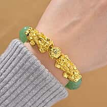 Green Aventurine Beads, Pixiu Bracelet (Size 7 Stretchable) in Yellow Gold Tone 150.00 Ct.