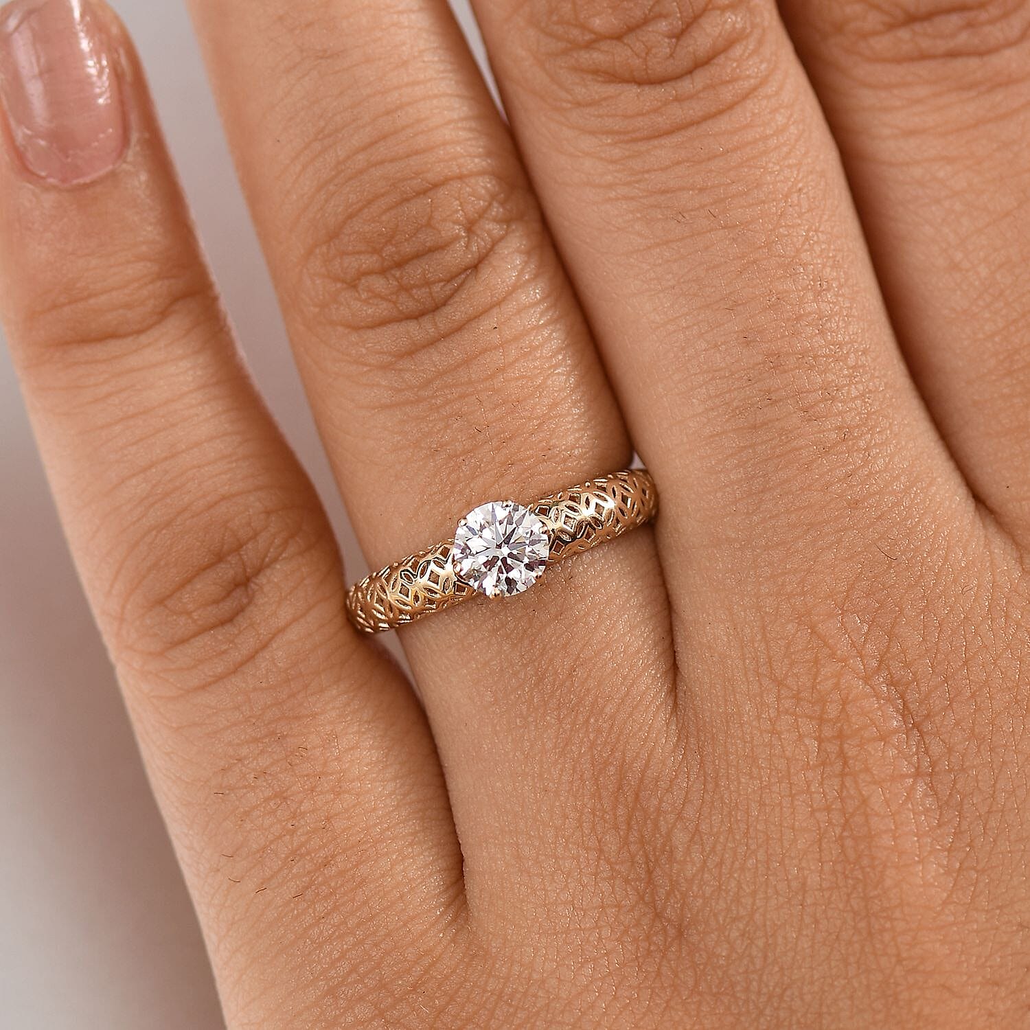 Luxuriant - 9K Yellow Gold SGL Certified Lab Grown Diamond (VS-EF) Solitaire Ring 0.75 Ct.