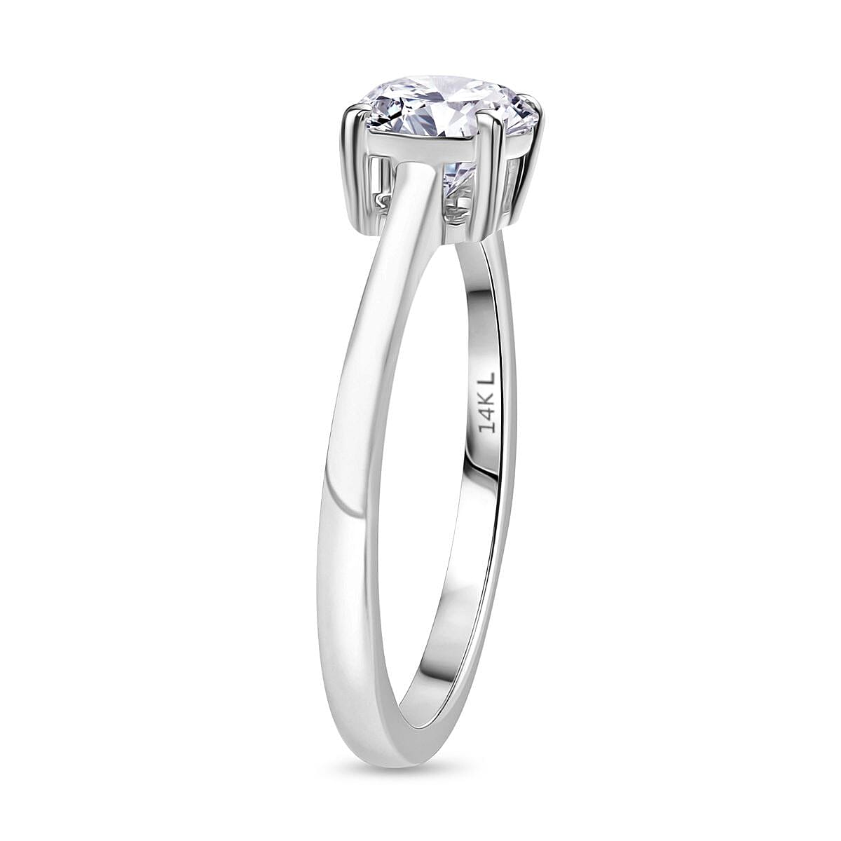 Luxuriant 14K Gold VS-EF Lab Grown Diamond Solitaire Ring