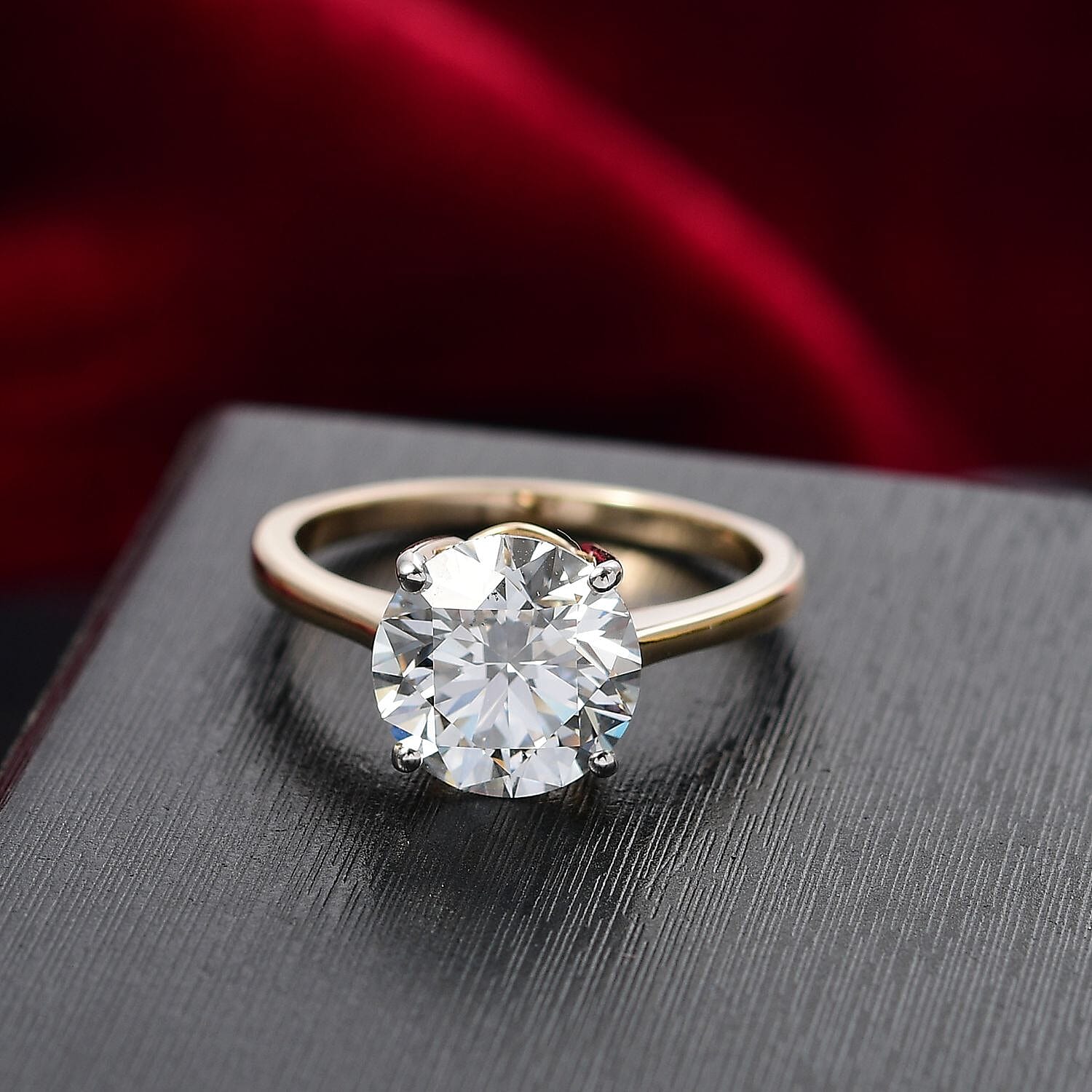 NY Close Out - Luxuriant 14K Yellow Gold IGI Certified (VS-EF) Lab Grown Diamond Ring 3.00 Ct.