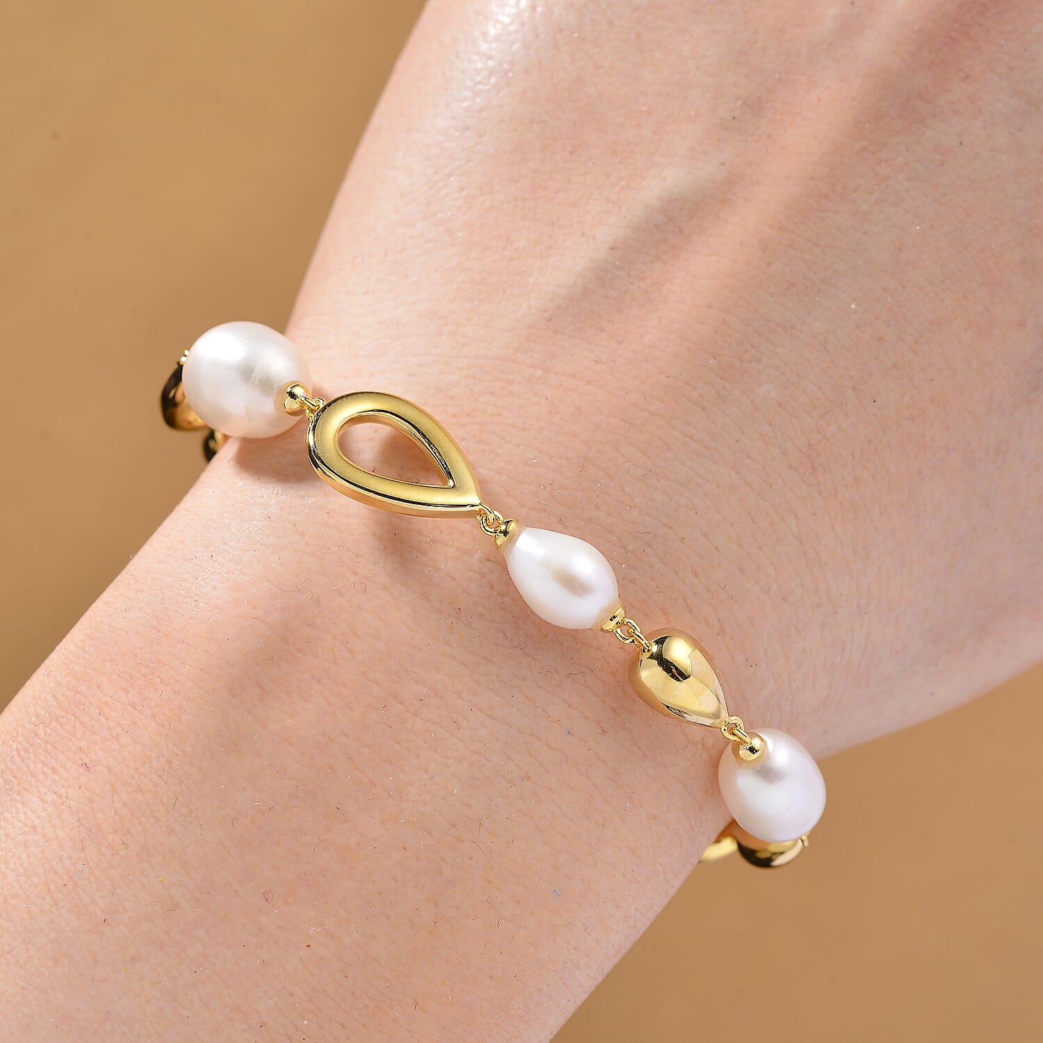 LUCY Q Pearl Drop Collection - Fresh Water Pearl Bracelet (Size - 8) Sterling Silver with Lobster Clasp in 18K Vermeil Yellow Gold Plated 23.14 Ct, Silver Wt. 9.20 Gms.