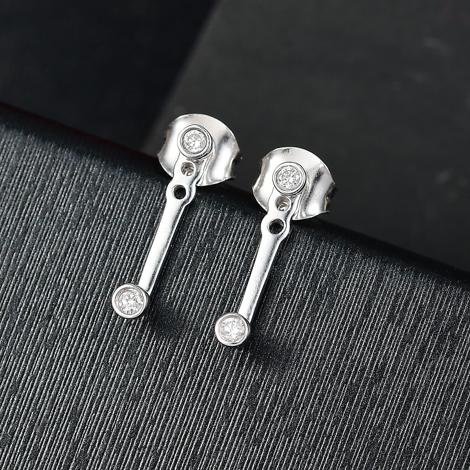 Luxuriant Diamond Lab Grown Diamond (SI-GH) Earring with Push Back in Rhodium Overlay Sterling Silver