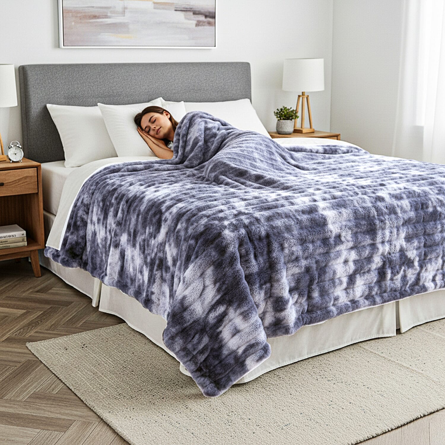 Sumptuously Super Soft Double Layered Sherpa Super Large Faux Rabbit Fur Blanket 710 GSM (200 x 150 cm) - Blue & White