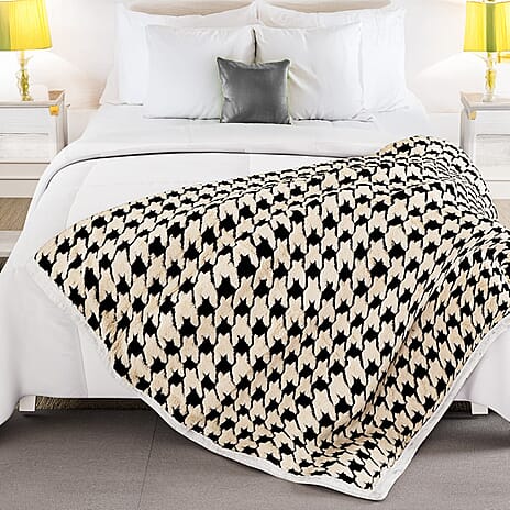 Pre Season Special Offer - Livmore Double Layer Sherpa Blanket - Black & Cream (200x150cm)