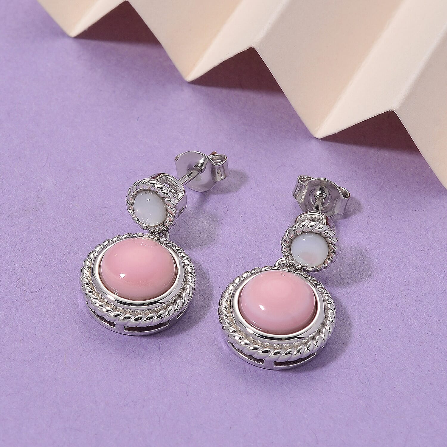 Queen Conch Shell & Mother Of Pearl Earring with Push Back in Rhodium Overlay Sterling Silver 4.42 Ct.