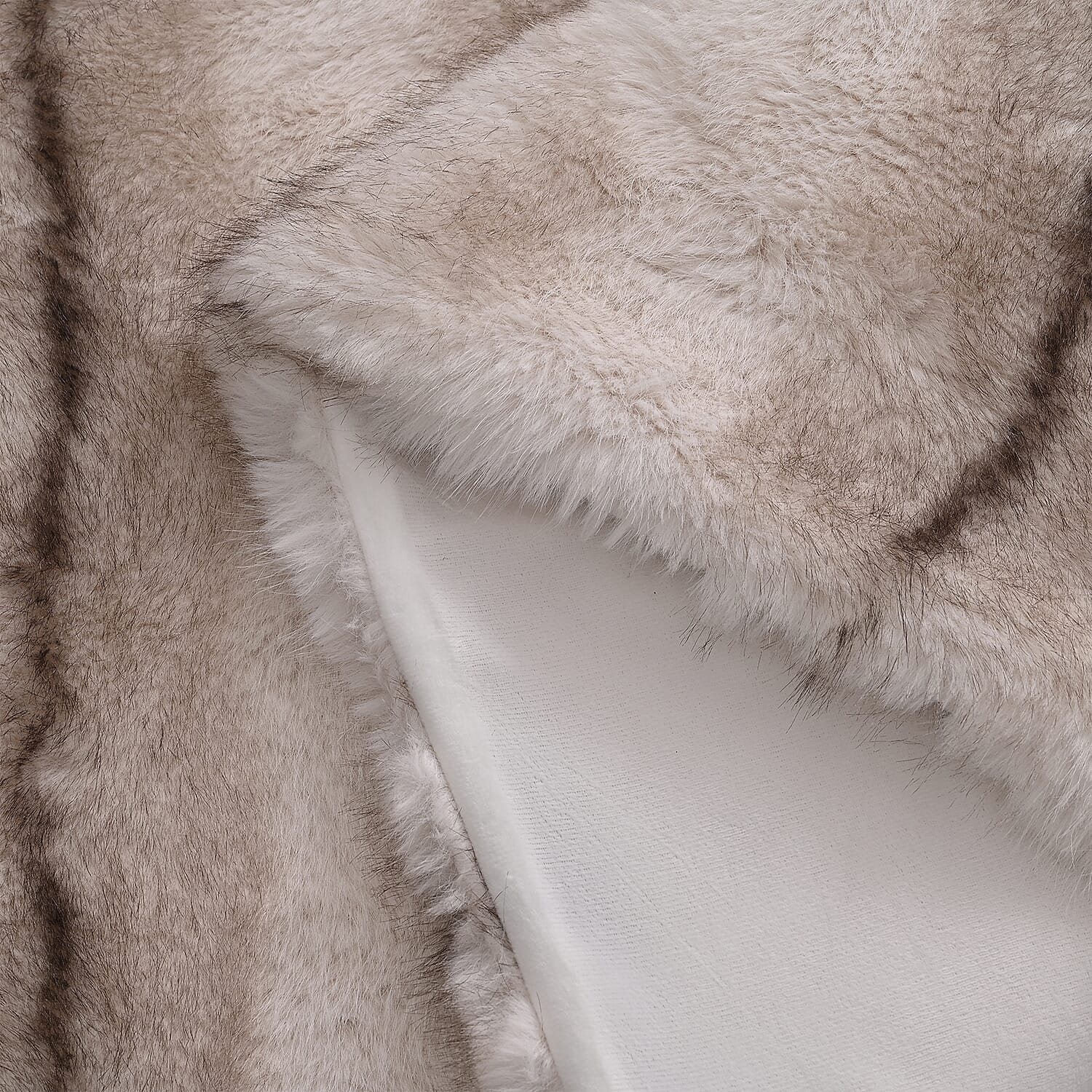 The Heaviest Weight Blanket at TJC - 1000 GSM Sumptuous Faux Rabbit Fur Double Layer Blanket With Thermal Lining Faux Mink Backing For Insulation (180x150 Cm) - White