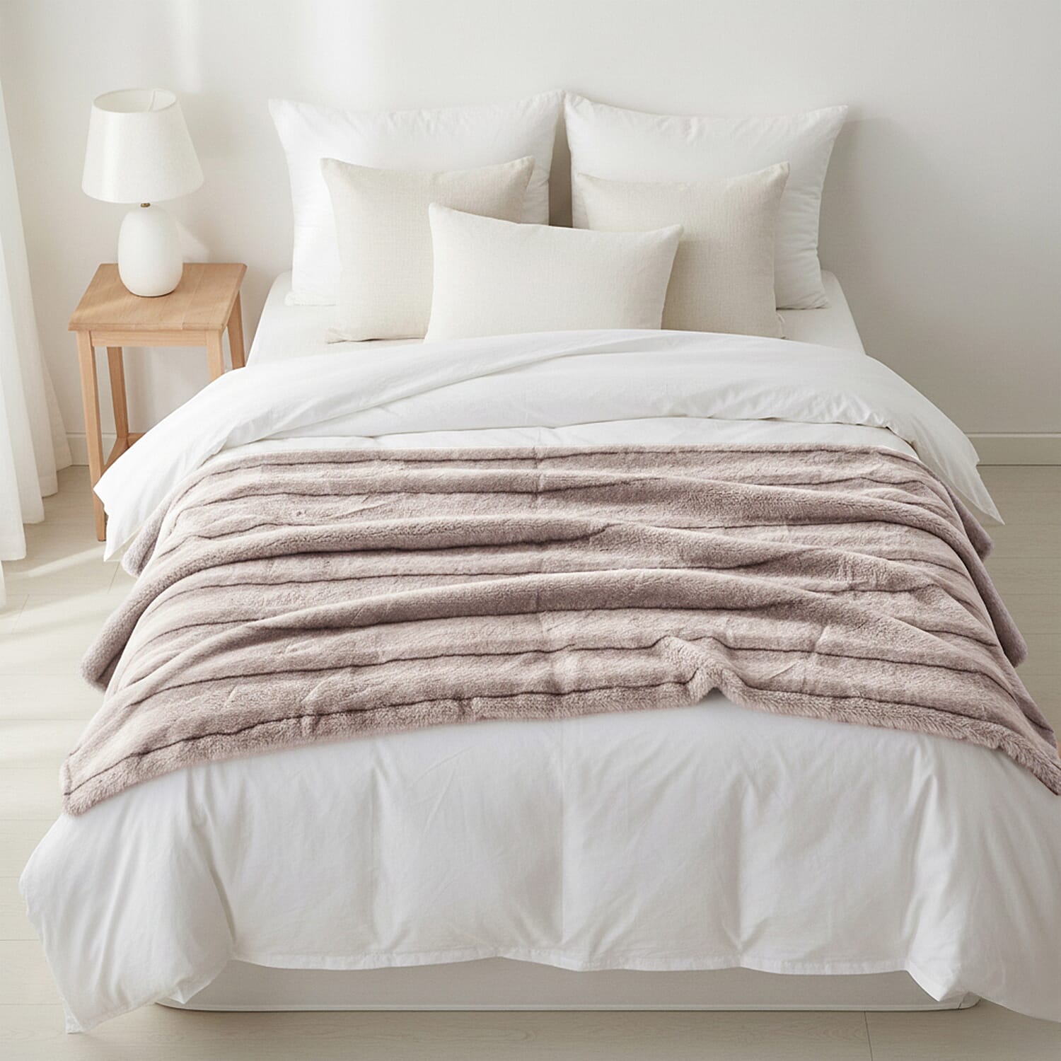 The Heaviest Weight Blanket at TJC - 1000 GSM Sumptuous Faux Rabbit Fur Double Layer Blanket With Thermal Lining Faux Mink Backing For Insulation (180x150 Cm) - White