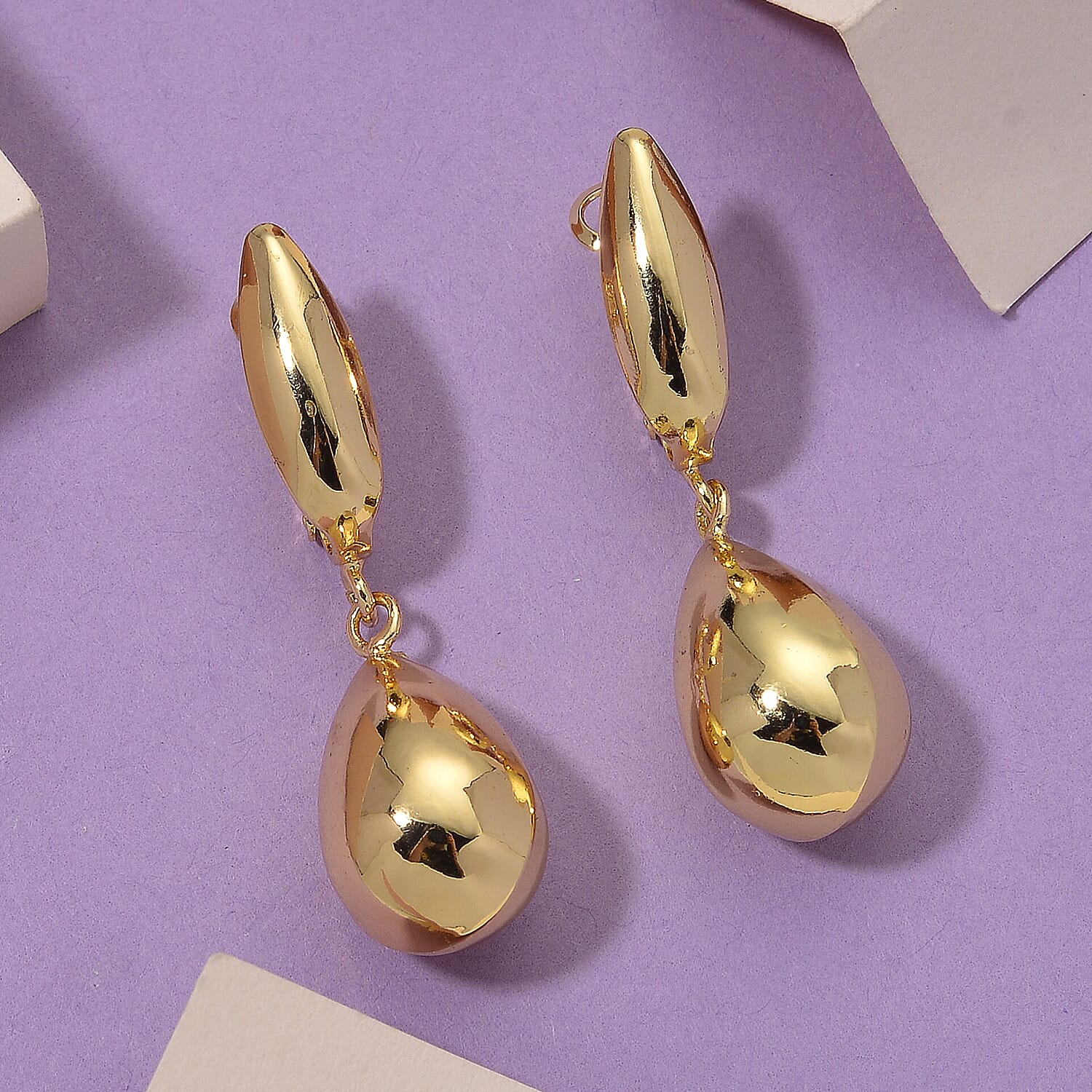 Earring with Clasp in Yellow Gold Plated