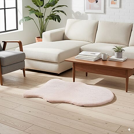 HUSH HAVEN Faux Fur Accent Rug (90 x 60 cm) - Ivory